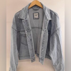 Abercrombie & Fitch women’s xl light blue denim jean jacket
